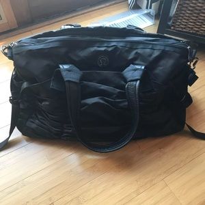 Lululemon duffel bag
